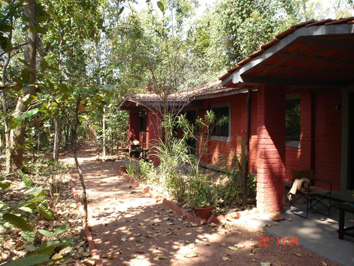 Kanha Jungle Lodge Dhanwār Exterior foto