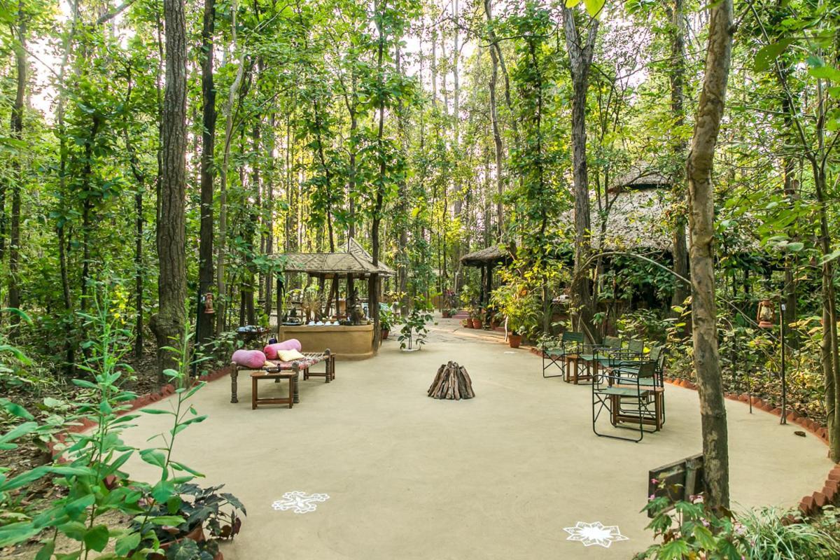 Kanha Jungle Lodge Dhanwār Exterior foto